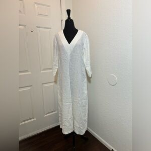 Kyta Linen White V-Neck Long Sleeve Dress